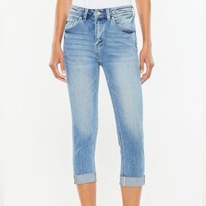 KanCan™ High Rise Rolled Hem Capri